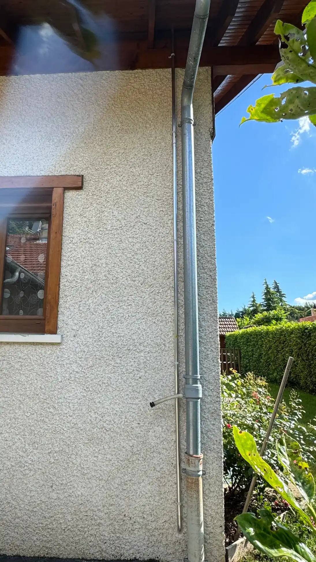thoiry_passage_cables_exterieur_installation Cable extérieur pour installation